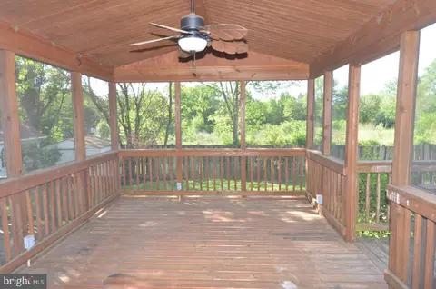 Exterior - 9843 Nimitz Ct, Manassas, VA 20109 photo 2 of 7
