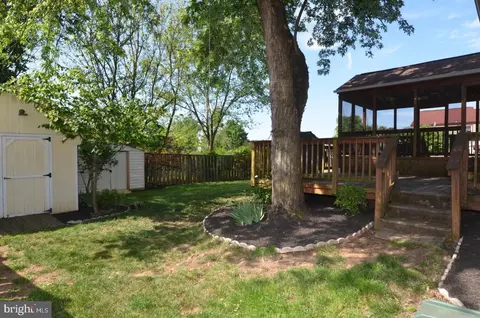 Exterior - 9843 Nimitz Ct, Manassas, VA 20109 photo 7 of 7