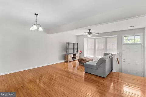 8307 Ewing Pl, Manassas, VA 20109 photo 6