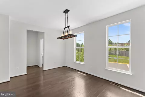 Entry Way - 8192 Broad Pl, Manassas, VA 20110 photo 2 of 15