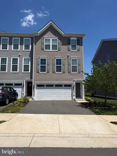 8192 Broad Pl, Manassas, VA 20110