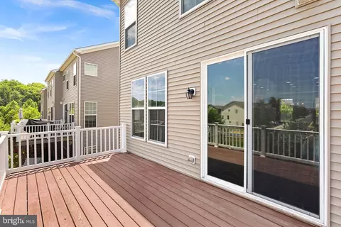 Exterior - 8192 Broad Pl, Manassas, VA 20110 photo 2 of 9