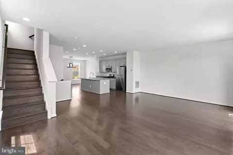 Entry Way - 8192 Broad Pl, Manassas, VA 20110 photo 1 of 15