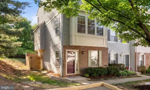 3650 Crosswater Ct, Woodbridge, VA 22192