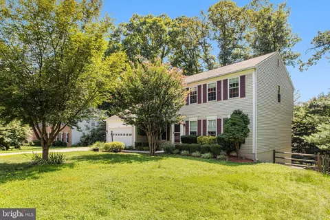 3452 Wainscott Pl, Woodbridge, VA 22192