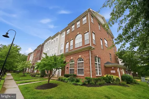 6275 Woodruff Springs Way, Haymarket, VA 20169