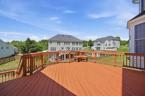 Exterior - 3311 Mccorkle Ct, Triangle, VA 22172 photo 5 of 9