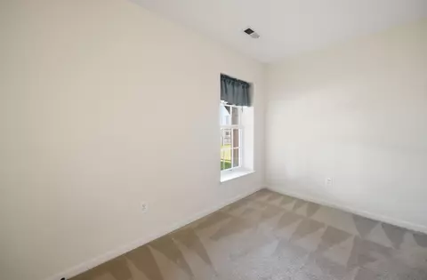 Bedroom - 3311 Mccorkle Ct, Triangle, VA 22172 photo 10 of 10