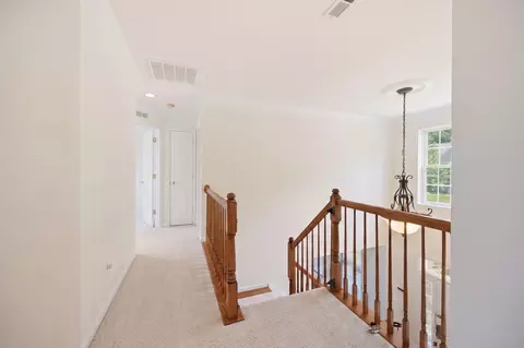Entry Way - 3311 Mccorkle Ct, Triangle, VA 22172 photo 3 of 5
