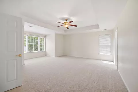 Bedroom - 3311 Mccorkle Ct, Triangle, VA 22172 photo 2 of 10