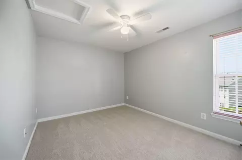 Bedroom - 3311 Mccorkle Ct, Triangle, VA 22172 photo 6 of 10