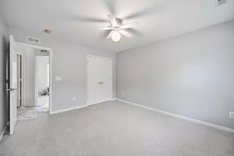Bedroom - 3311 Mccorkle Ct, Triangle, VA 22172 photo 8 of 10