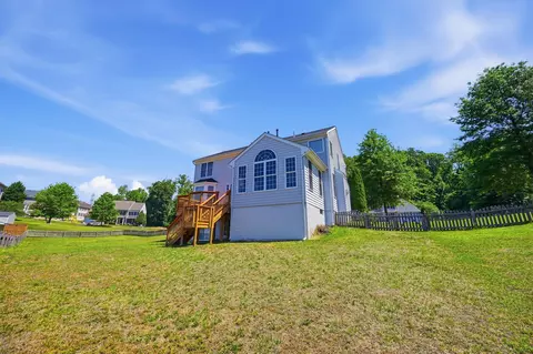 Exterior - 3311 Mccorkle Ct, Triangle, VA 22172 photo 9 of 9