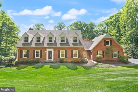 4924 Wood Lilly Ct, Woodbridge, VA 22192