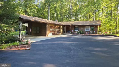 6997 Gilbeth Rd, Manassas, VA 20112