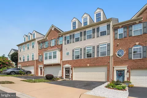 4318 Wisley Turn Turn, Woodbridge, VA 22192