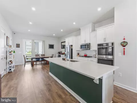 1784 Hickory Woods Rd, Dumfries, VA 22026