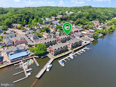 231 Mill St, Occoquan, VA 22125