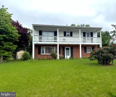 17841 Lyda Ln, Dumfries, VA 22026