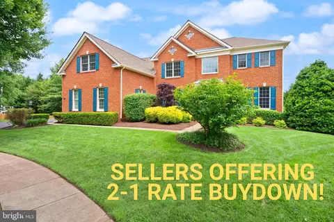 5397 Cedarville Ct, Haymarket, VA 20169