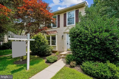 12988 Augustus Ct, Woodbridge, VA 22192