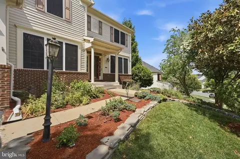 Exterior - 18620 Kerill Rd, Triangle, VA 22172 photo 10 of 12