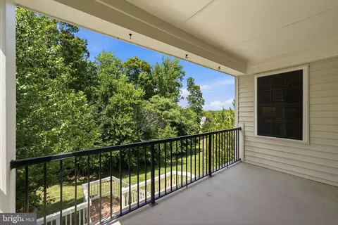 Exterior - 18620 Kerill Rd, Triangle, VA 22172 photo 2 of 12
