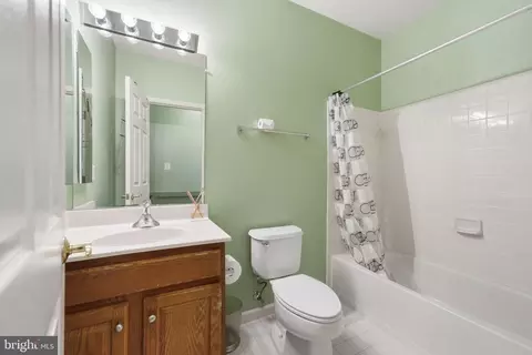 Entry Way - 18620 Kerill Rd, Triangle, VA 22172 photo 7 of 8