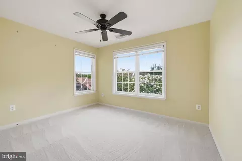 Bedroom - 18620 Kerill Rd, Triangle, VA 22172 photo 7 of 9