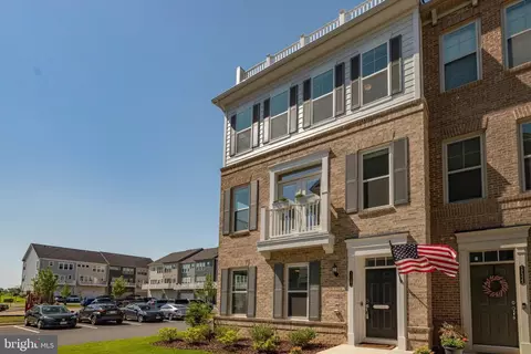 17321 Virginia Pine Way, Dumfries, VA 22026