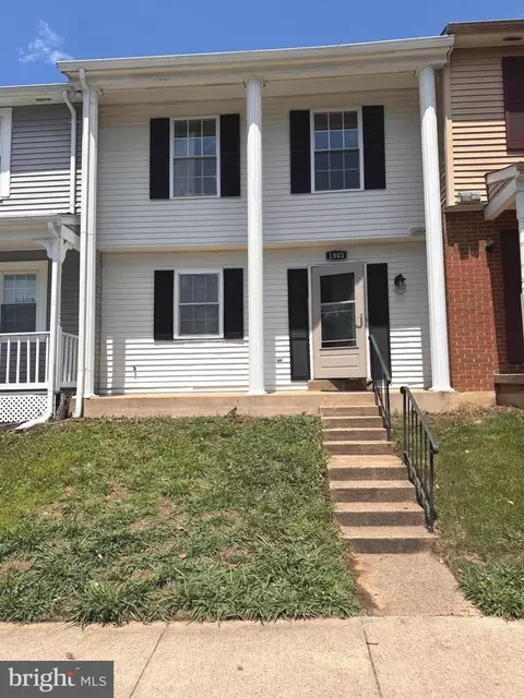 1903 Fort Monroe Ct, Dumfries, VA 22026