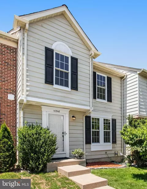 16948 Point Pleasant Ln, Dumfries, VA 22026