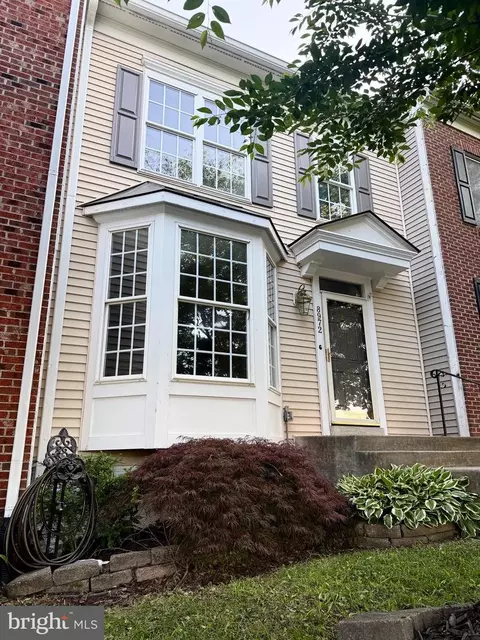 Exterior - 8972 Benchmark Ln, Bristow, VA 20136 photo 3 of 6