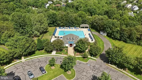 View/Area - 8972 Benchmark Ln, Bristow, VA 20136 photo 5 of 11