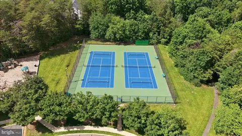View/Area - 8972 Benchmark Ln, Bristow, VA 20136 photo 6 of 11
