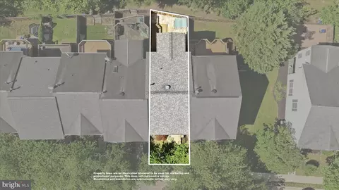 View/Area - 8972 Benchmark Ln, Bristow, VA 20136 photo 10 of 11
