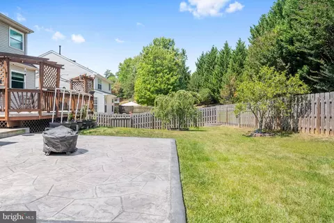 Exterior - 3722 Katie Pl, Triangle, VA 22172 photo 9 of 10