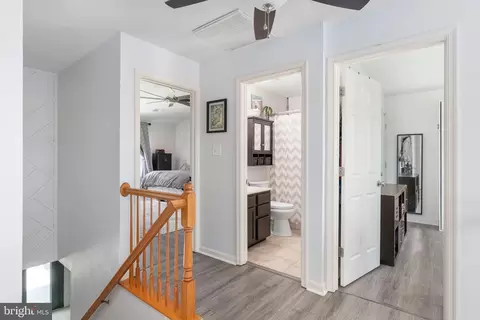 Entry Way - 3722 Katie Pl, Triangle, VA 22172 photo 7 of 7