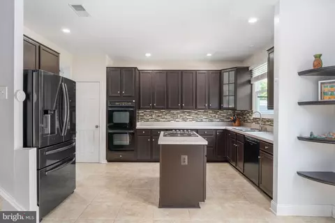 Kitchen - 3722 Katie Pl, Triangle, VA 22172 photo 1 of 1