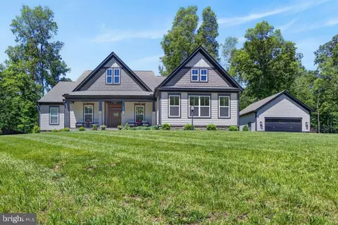 15059 Fallen Oaks Pl, Gainesville, VA 20155