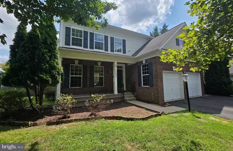 15563 Kelley Farm Ct, Woodbridge, VA 22193