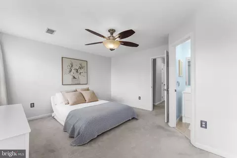 Bedroom - 14365 Newbern Loop, Gainesville, VA 20155 photo 3 of 6