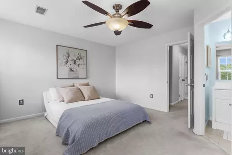 Bedroom - 14365 Newbern Loop, Gainesville, VA 20155 photo 1 of 6