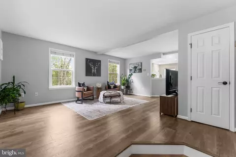 Entry Way - 14365 Newbern Loop, Gainesville, VA 20155 photo 2 of 11