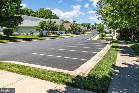 Exterior - 6943 Cumberstone Pl, Gainesville, VA 20155 photo 13 of 15