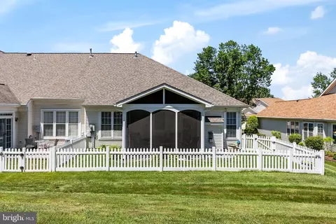 Exterior - 6943 Cumberstone Pl, Gainesville, VA 20155 photo 11 of 15