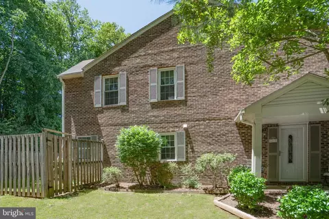 4865 Saltwater Dr, Dumfries, VA 22025