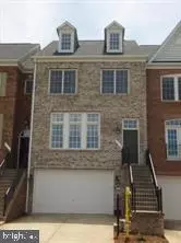 6830 Witton Cir, Gainesville, VA 20155