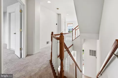 Entry Way - 9227 Ribbon Falls Loop, Bristow, VA 20136 photo 14 of 16