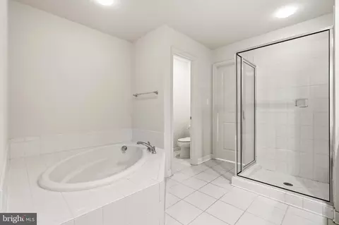 Bath - 9227 Ribbon Falls Loop, Bristow, VA 20136 photo 2 of 5